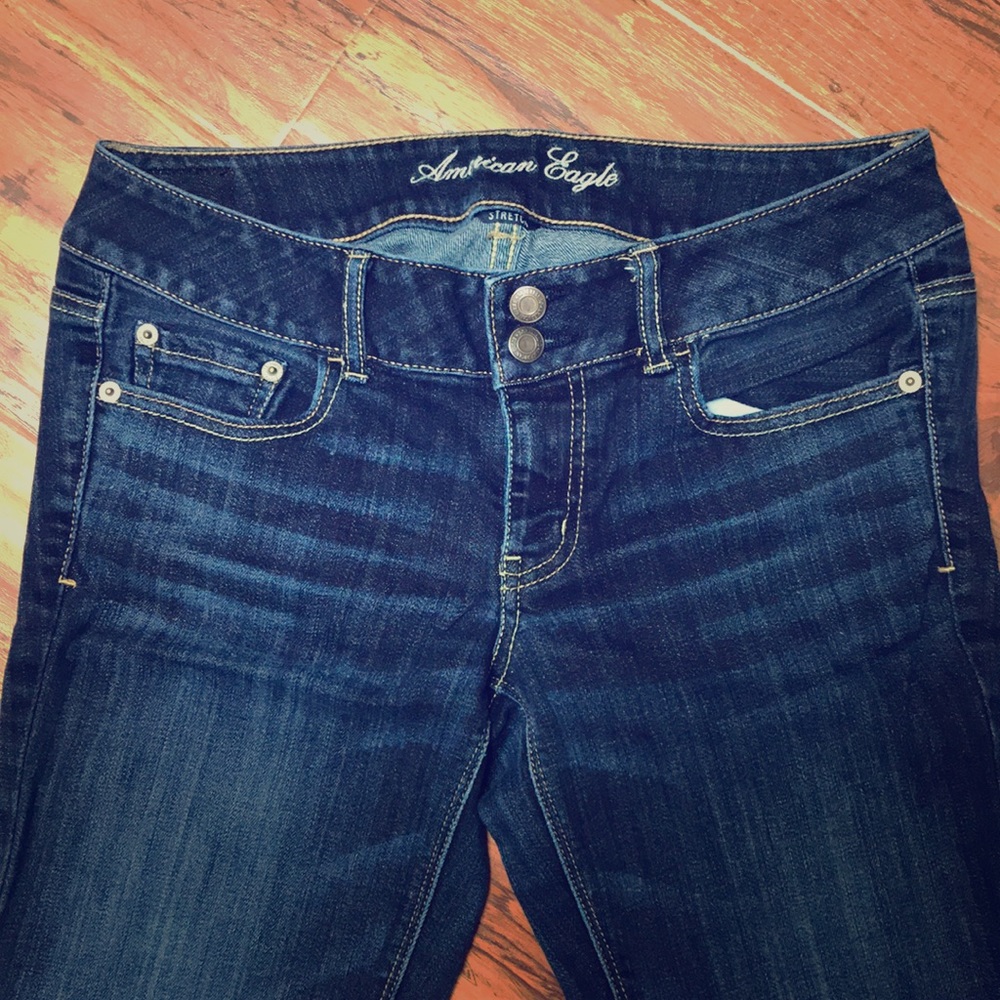 American Eagle Size 8 Short Artist Jeans